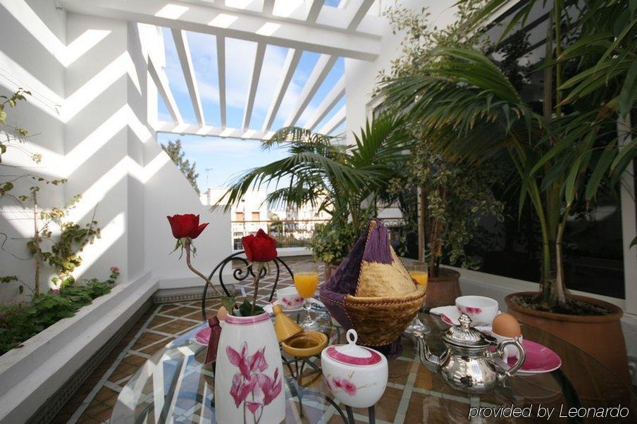 Jnane Sherazade Couette-café 4*